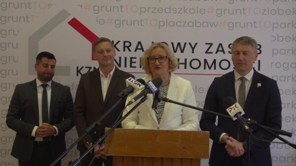 Konferencja prasowa Społecznej Inicjatywy Mieszkaniowej w Lubaniu