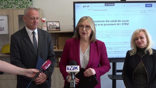 Konferencja prasowa - wsparcie z KPO dla szkół