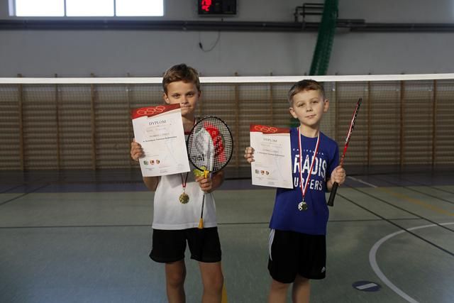Jesienny turniej badmintona w Smólniku- zdjęcia