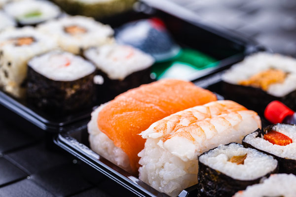 Sushi – przekąska idealna na imprezę!